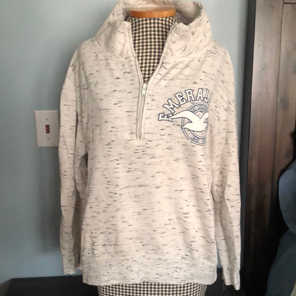 Exist sweatshirt